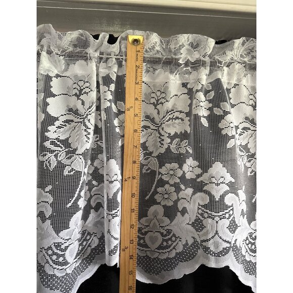 White Lace Floral Valance 17"L x 62"W - Picture 5 of 6
